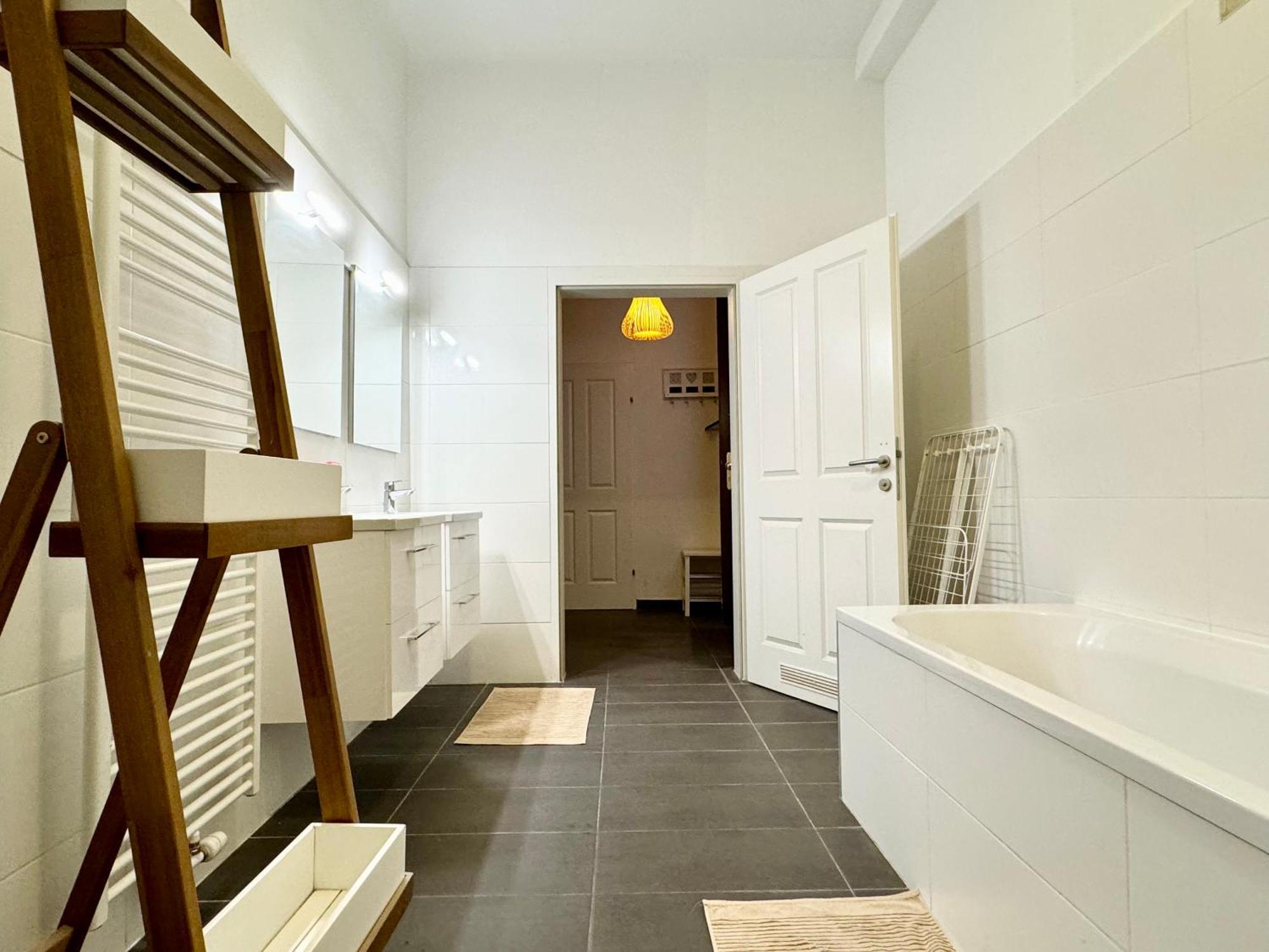 Premium Apartment Located At The Famous Vienna Kutschkermarkt 외부 사진