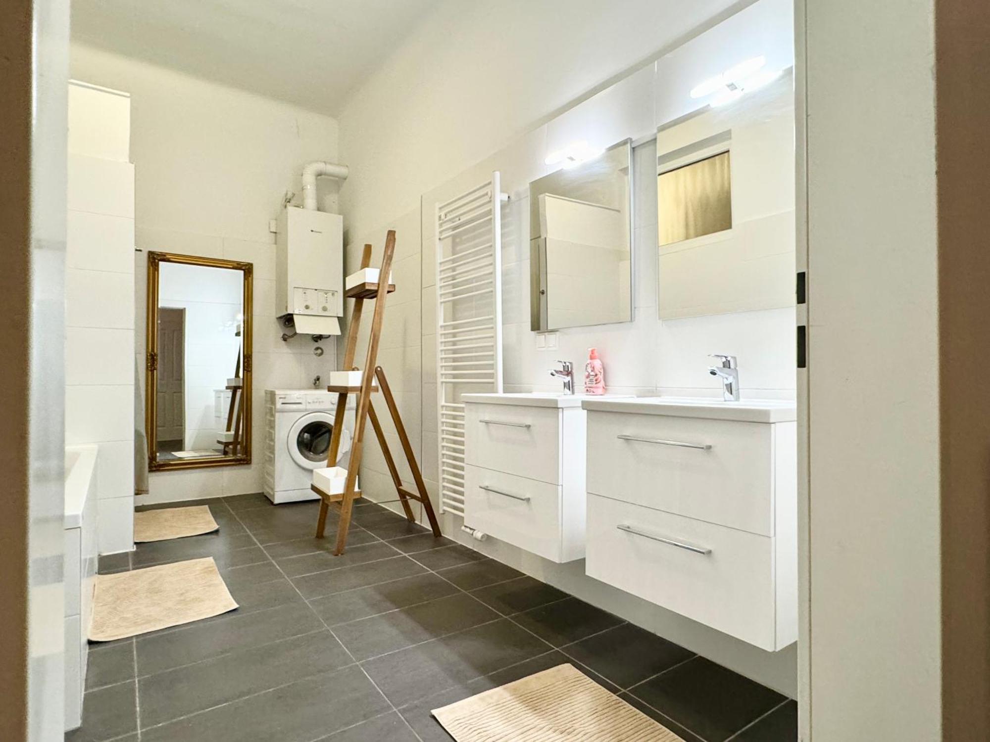 Premium Apartment Located At The Famous Vienna Kutschkermarkt 외부 사진