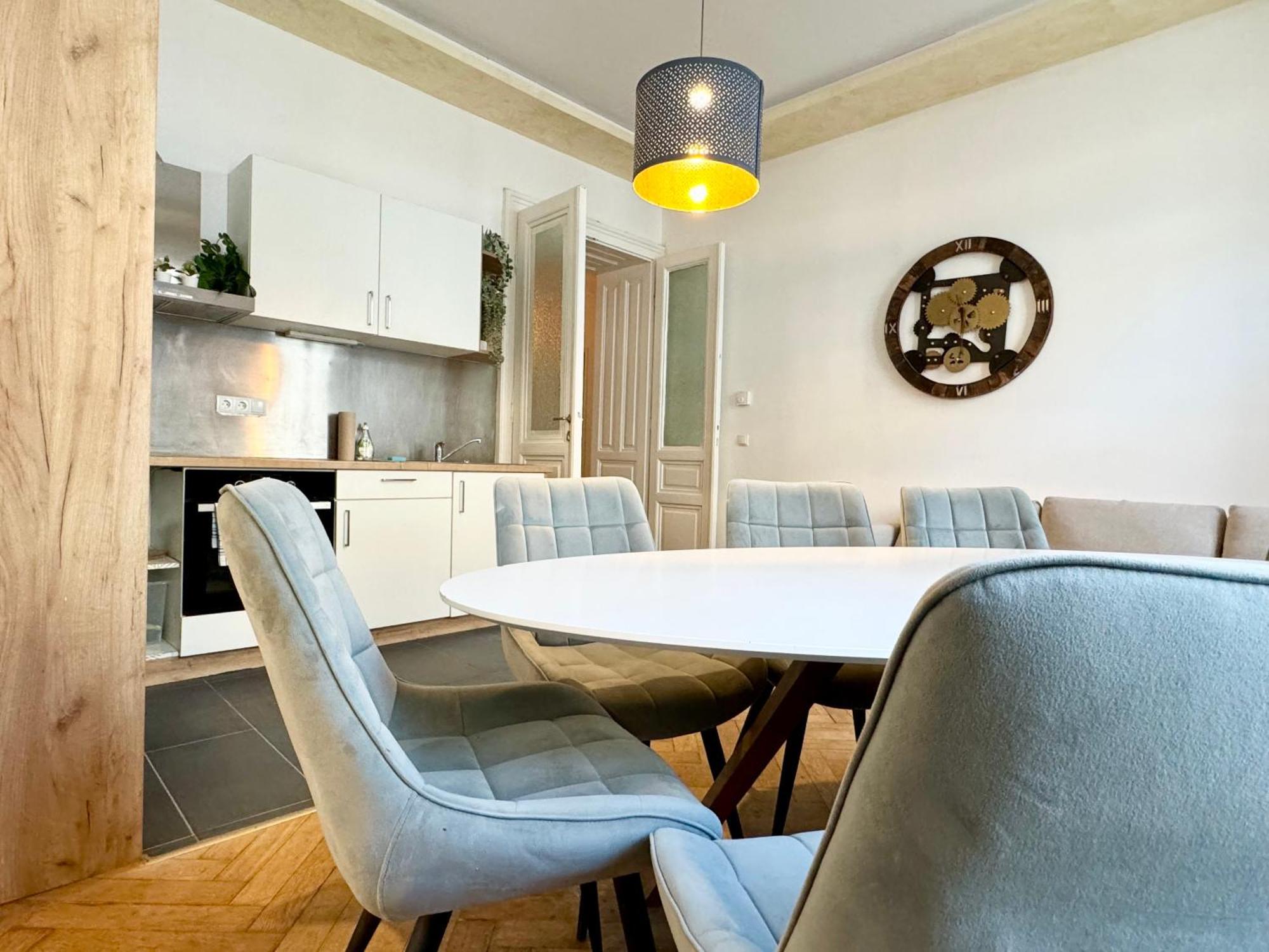 Premium Apartment Located At The Famous Vienna Kutschkermarkt 외부 사진